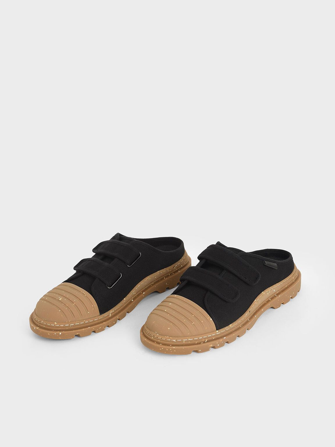 QUANTITY BREAKS PRODUCT – VELCRO STRAP SNEAKER