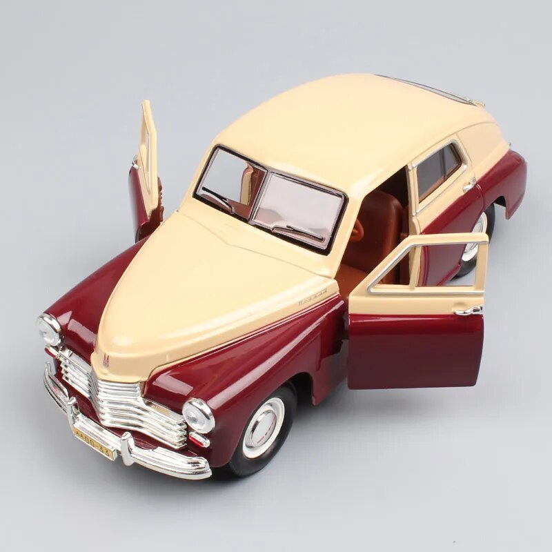 Road Signature 1:24 Scale Russia Soviet Union